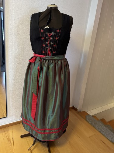 Dirndl schwarz rot 48 - rot,