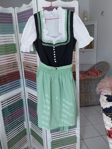 Dirndl 48 - dirndl, gr.